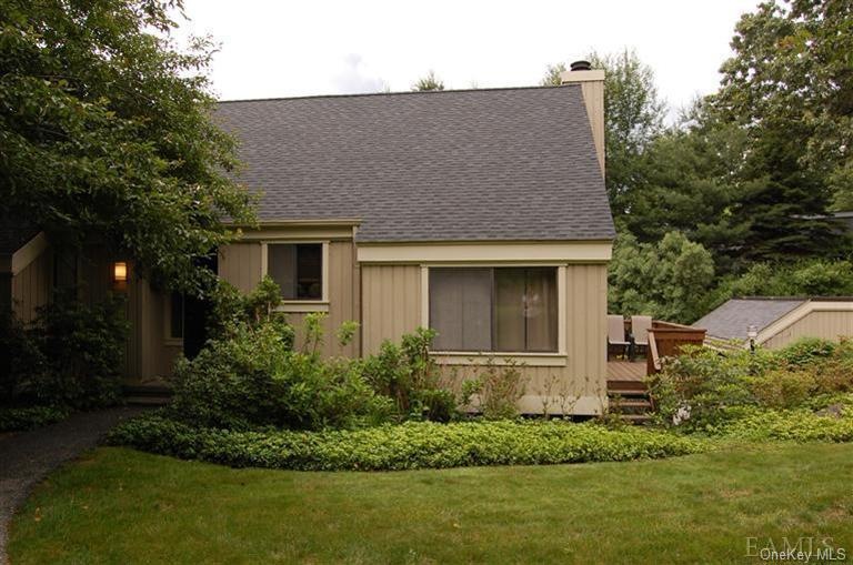 160 Heritage Hills unit B, Somers, NY 10589 - photo 1