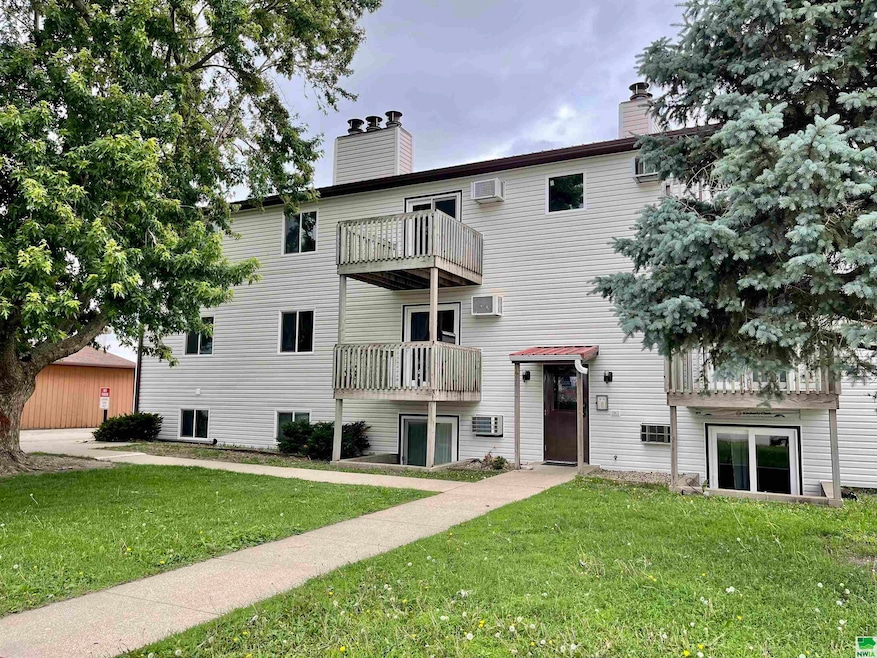 For Sale $102,500 • Co-Listing Agent