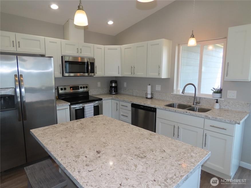 417 Riviera St SW, Ocean Shores, WA 98569 - photo 1