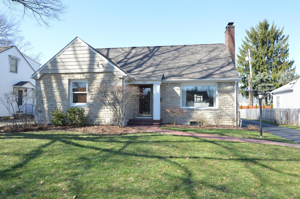 Nice Price for the space!! 552 Acton Rd-