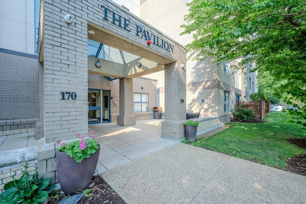 For Sale $624,900 • Co-Listing Agent