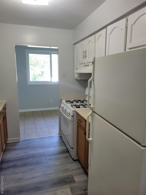 240 Schutt Rd unit 1B, Middletown, NY 10940 - photo 1