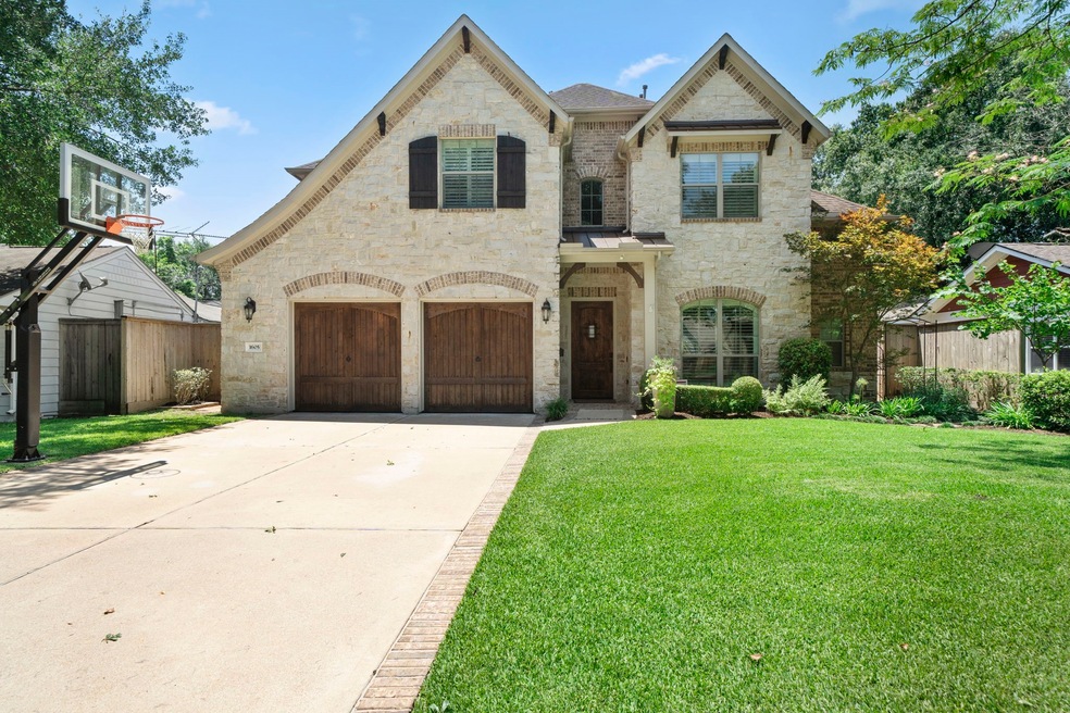 1605 Cheshire Ln, Houston, TX 77018 - photo 1