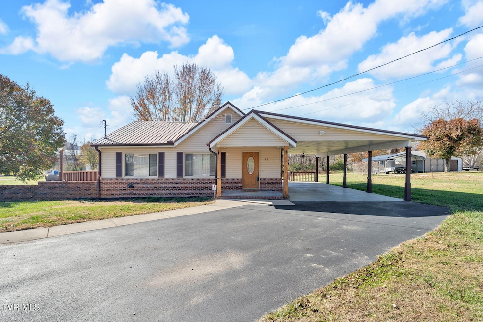 1-web-or-mls-132 Charlie Parker Rd-1