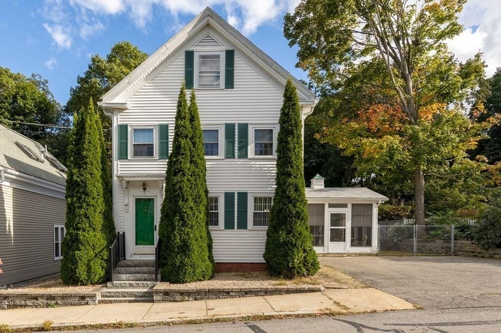 21 Forrester St, Newburyport, MA 01950 - photo 1