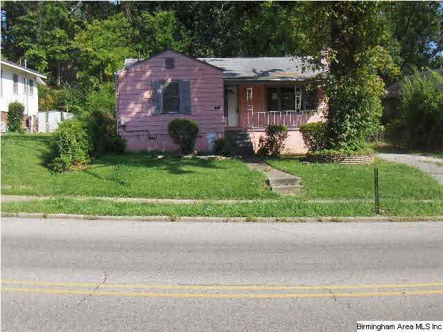 WELCOME TO THE NEIGHBORHOOD