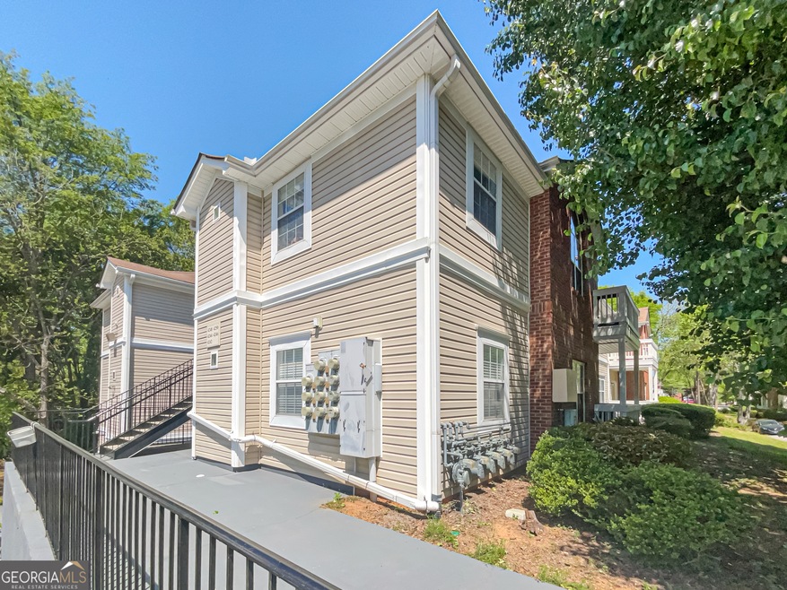 4246 Courtside Dr, Stone Mountain, GA 30083 - photo 1