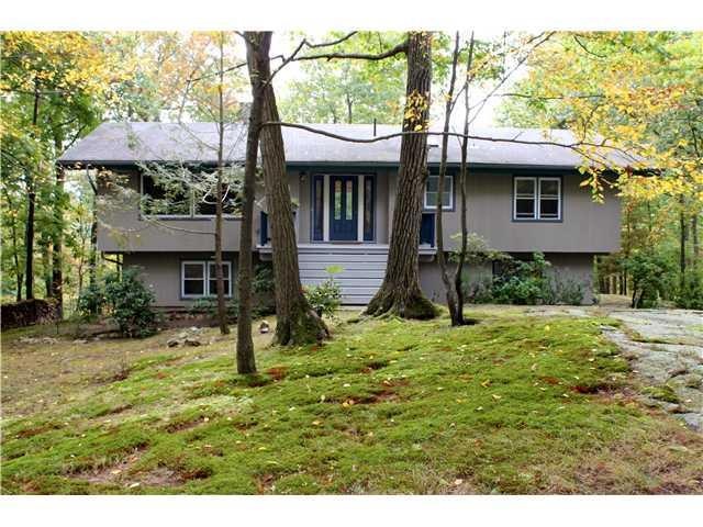 18 Deerpath Rd, Tuxedo Park, NY 10987 - photo 1