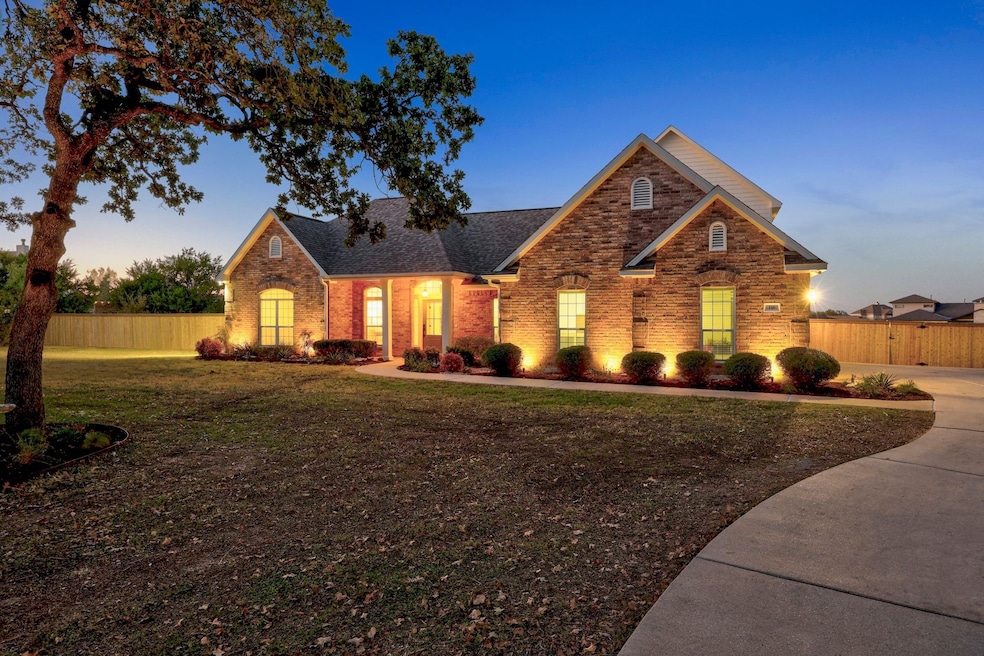 116 Oak Plaza Dr, Georgetown, TX 78628 - photo 1