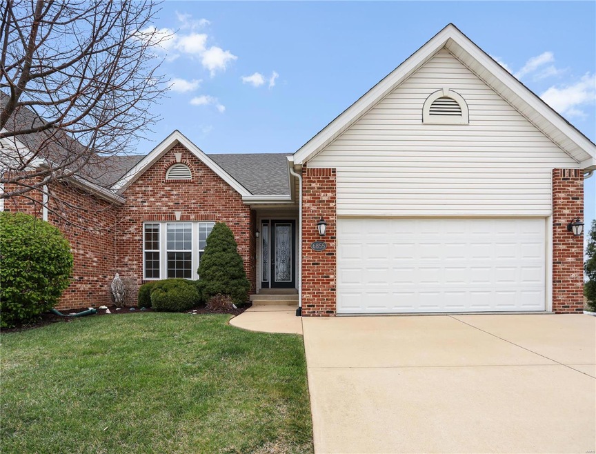 6855 Kensington Dr, Maryville, IL 62062 - photo 1