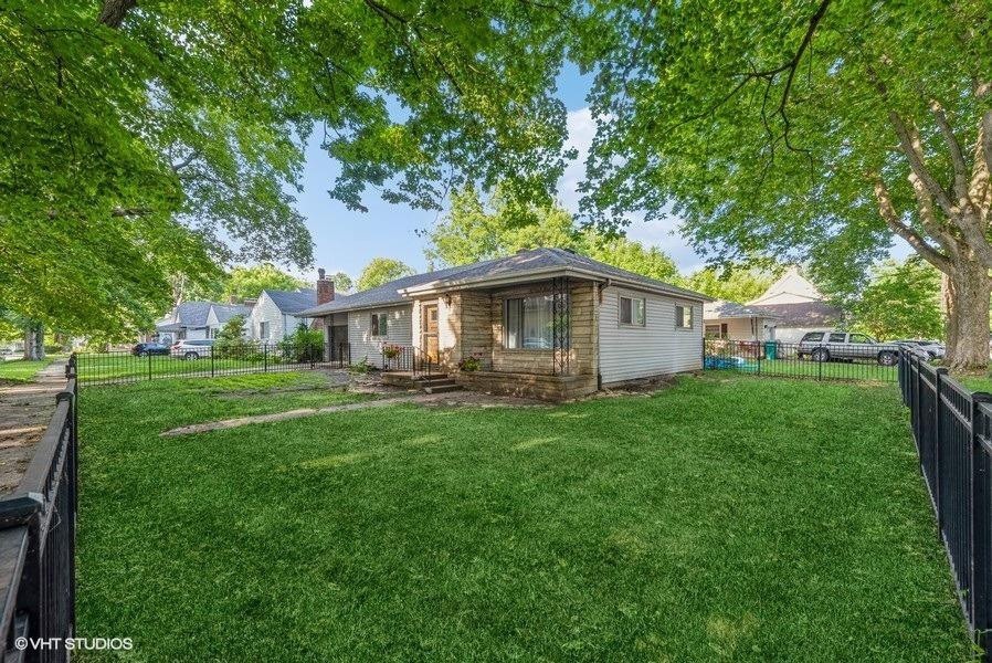 209 Ridge St, La Porte, IN 46350 - photo 1