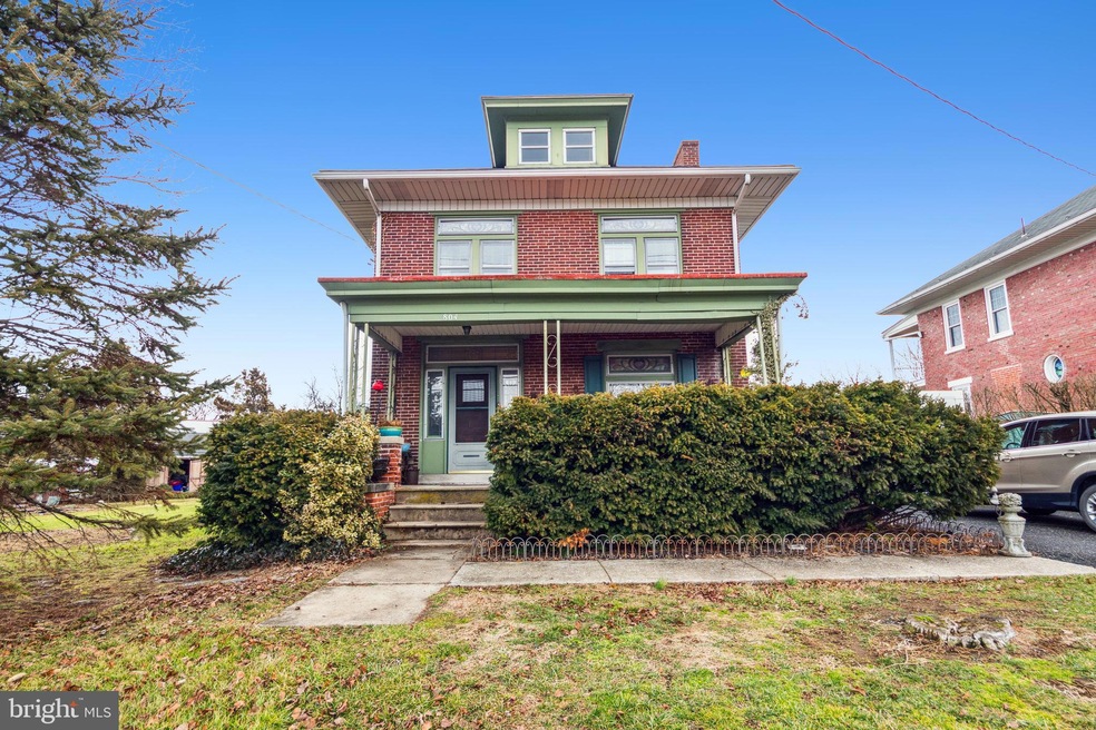 804 N Reading Ave, Boyertown, PA 19512 - photo 1