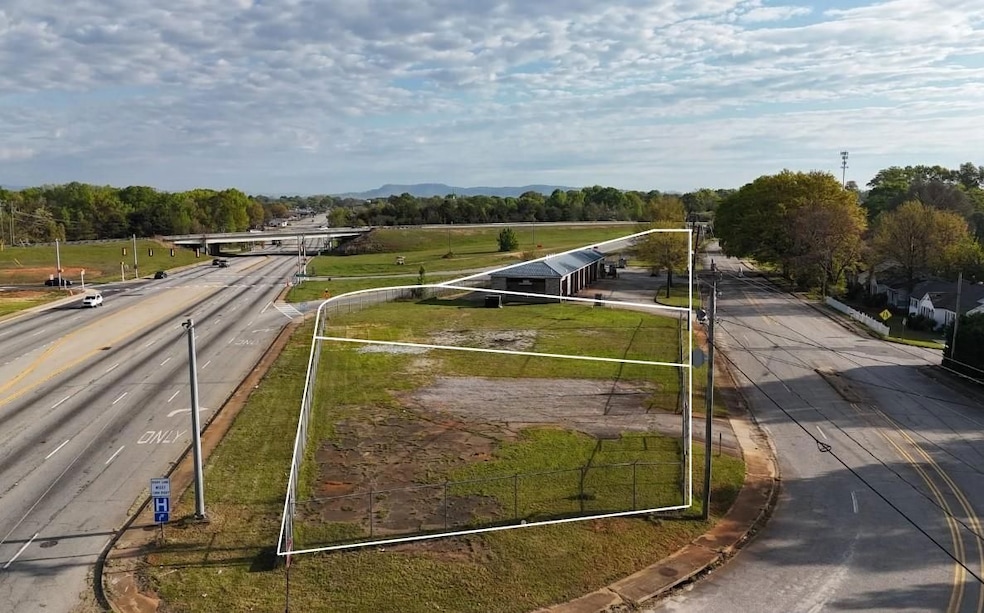 1918 Old Easley Bridge Rd, Greenville, SC 29611 - photo 1