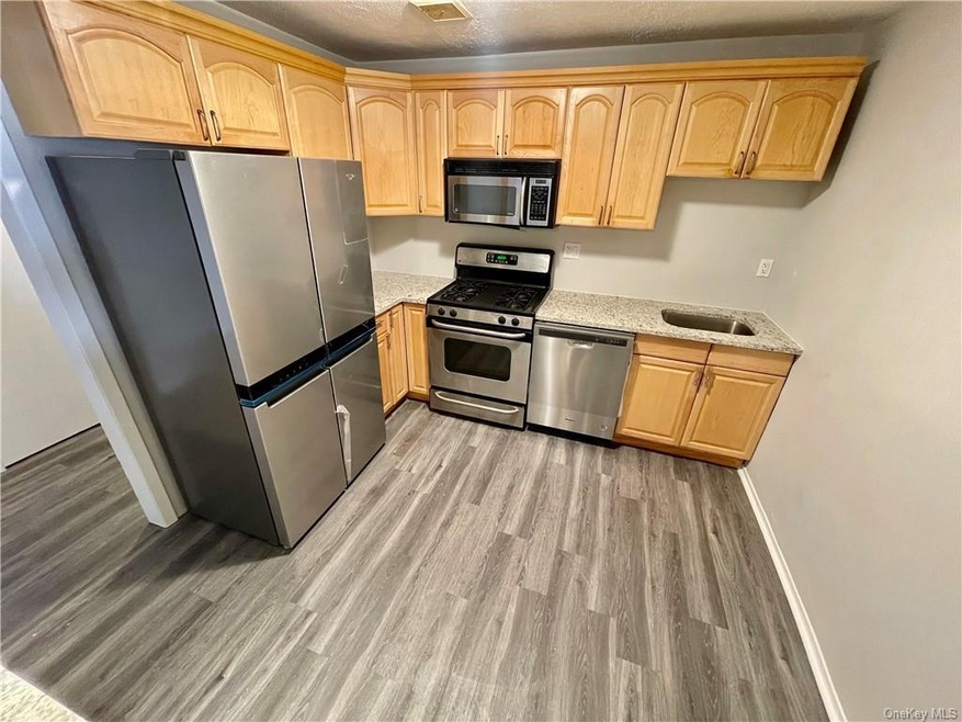 167 Country Club Ln unit XII167, Pomona, NY 10970 - photo 1