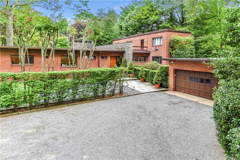 134 Lincoln Ave, Purchase, NY 10577 - photo 1