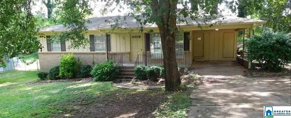 2429 Debbie Dr, Center Point, AL 35215 - photo 1