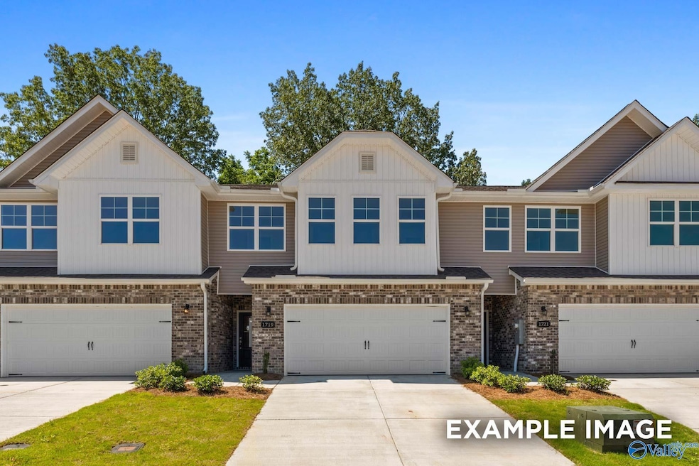 1757 Stampede Cir unit 43, Huntsville, AL 35803 - photo 1