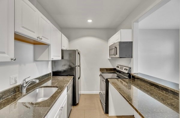204 H St unit 3, Boston, MA 02127 - photo 1