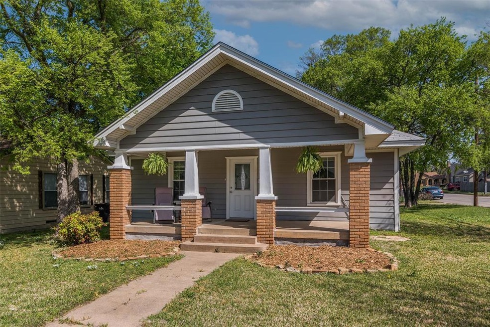 1301 W Morton St, Denison, TX 75020 - photo 1