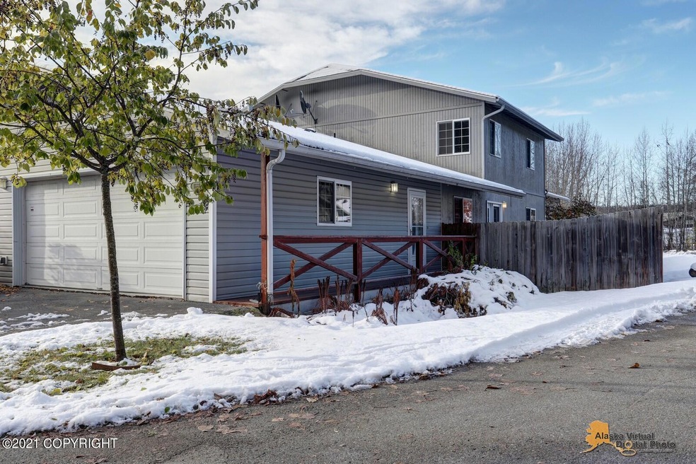 16627 River Heights Loop