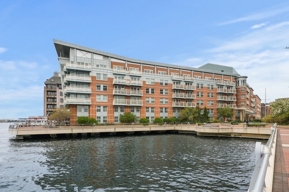 2 Battery Wharf unit 2503, Boston, MA 02109 - photo 1