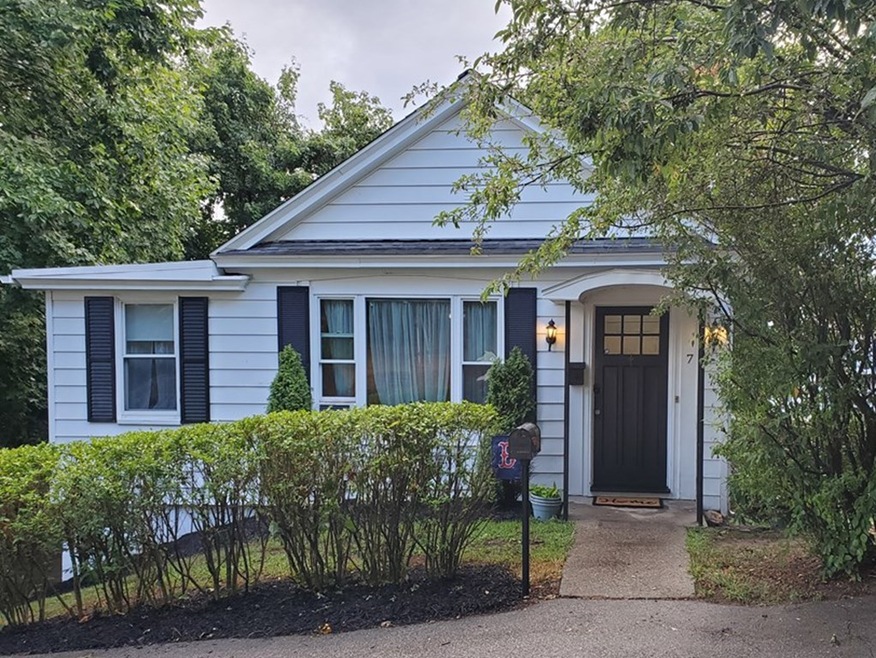 7 High Ridge Rd, Worcester, MA 01602 - photo 1