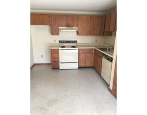 433 Furnace Brook Pkwy unit PARKWAY, Quincy, MA 02170 - photo 1