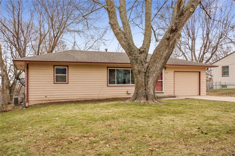 7806 SW 10th Place, Des Moines, IA 50315 - photo 1