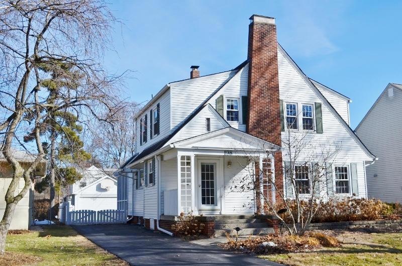 198 N. Ardmore Rd. Exterior Front