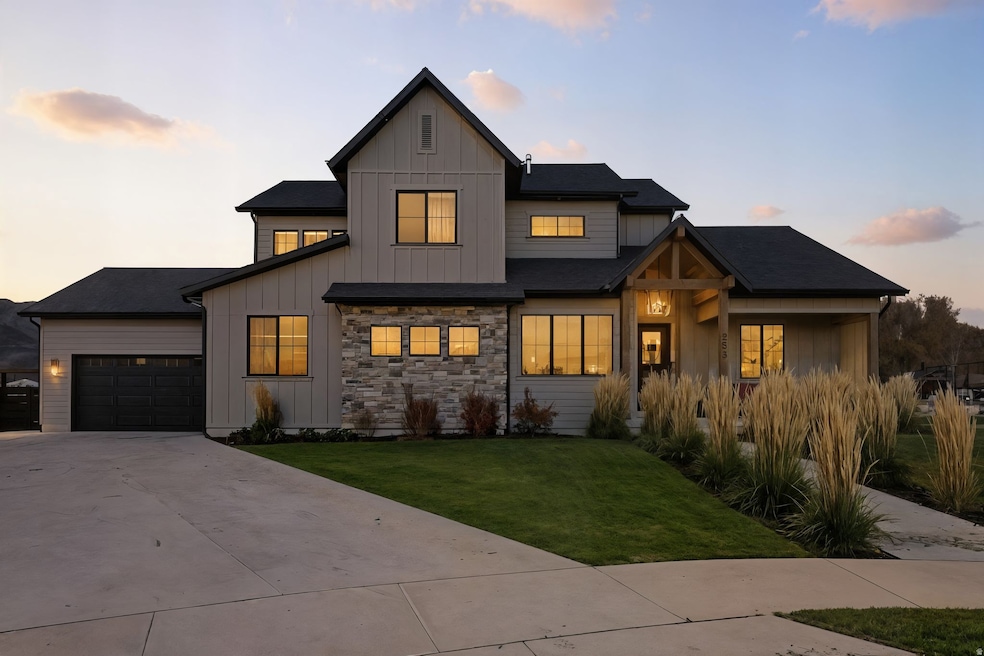 For Sale $1,599,999 • Co-Listing Agent