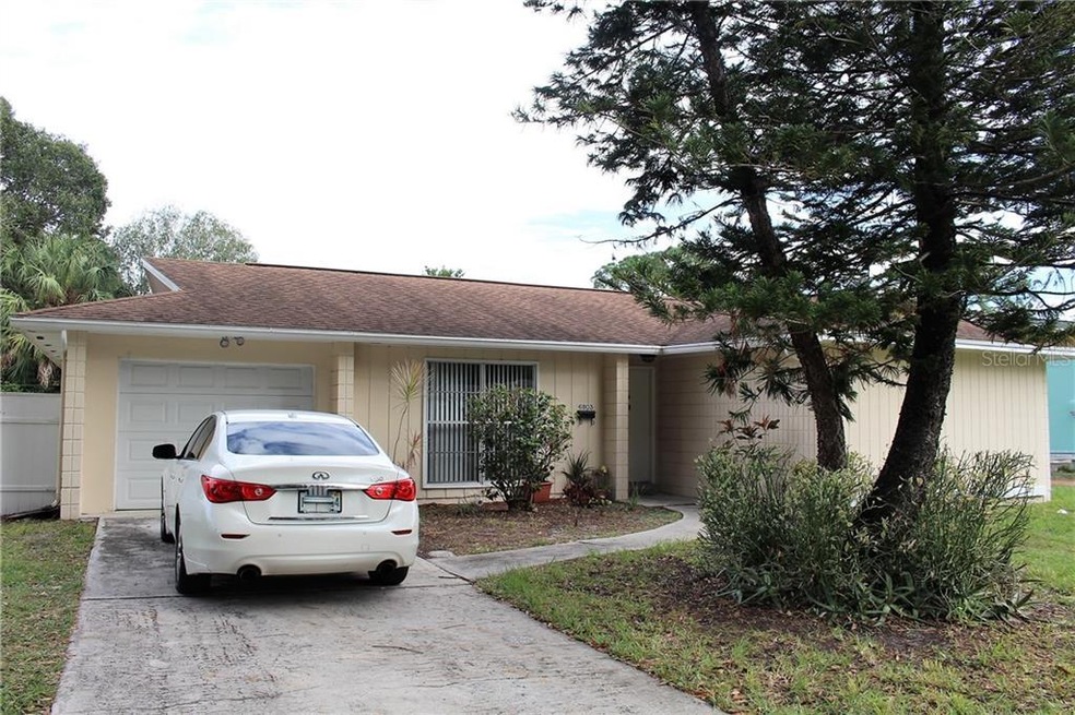 6803 Cresthill Ct, Tampa, FL 33615 - photo 1