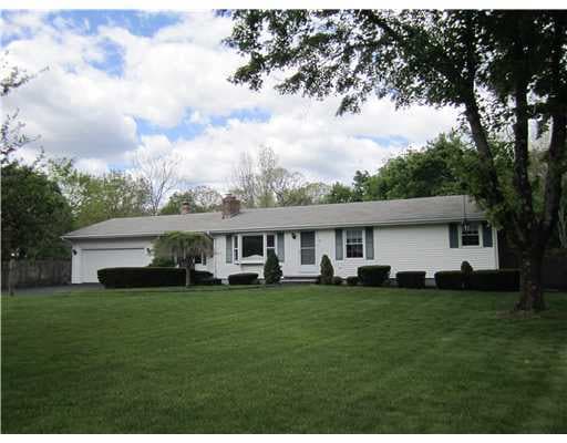 4 Eleanor Dr, Cumberland, RI 02864 - photo 1