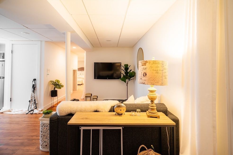 31 Mapleton St unit 33, Brighton, MA 02135 - photo 1