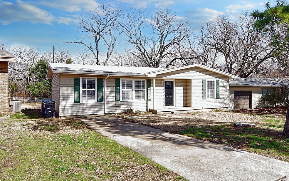 1701 Ridgewood Rd, Denison, TX 75020 - photo 1