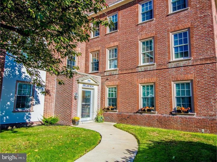 709 N Broom St unit 9, Wilmington, DE 19805 - photo 1