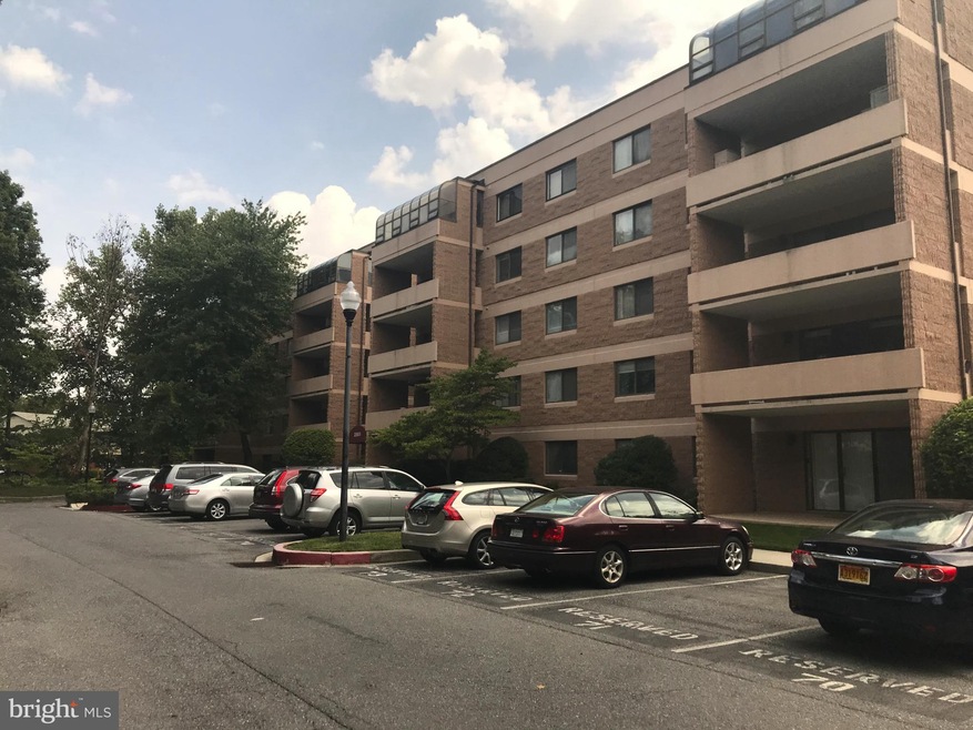 2901 Fallstaff Rd unit 503, Baltimore, MD 21209 - photo 1