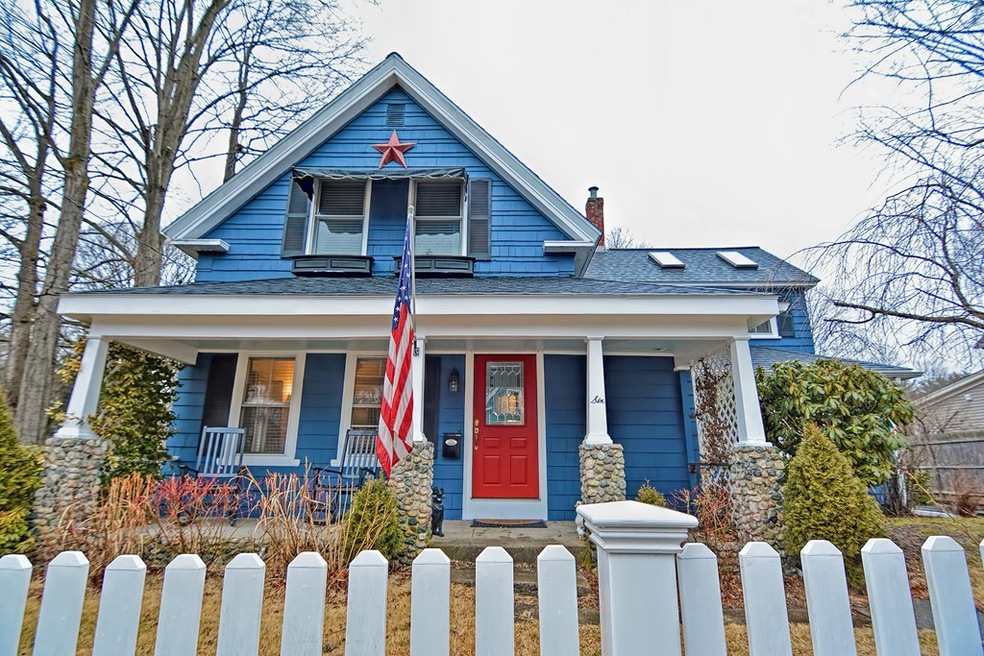 6 Guernsey St, Medway, MA 02053 - photo 1