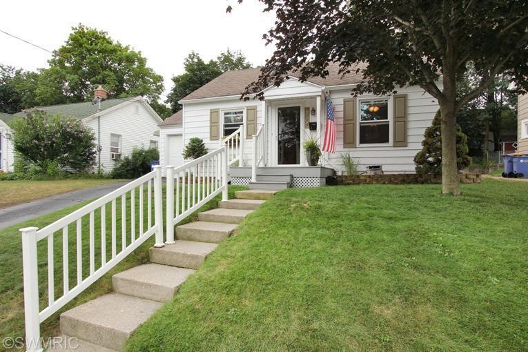 1030 Arlington St NE, Grand Rapids, MI 49505 - photo 1