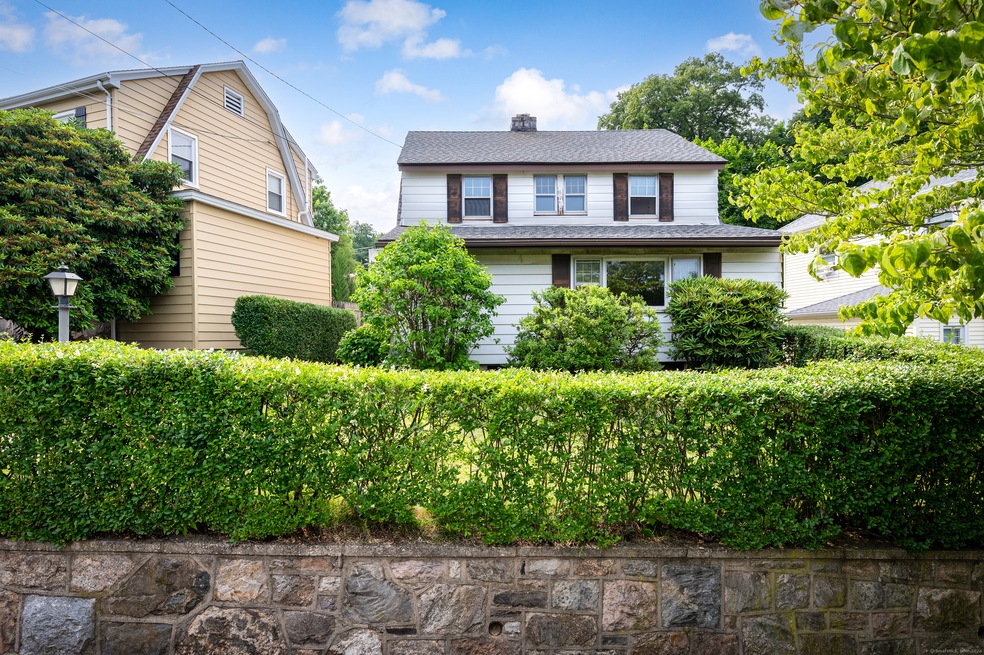 47 Penzance Rd, Stamford, CT 06902 - photo 1