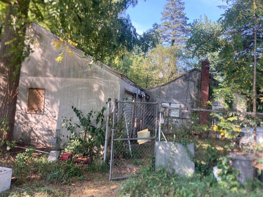 Garage & Side of House