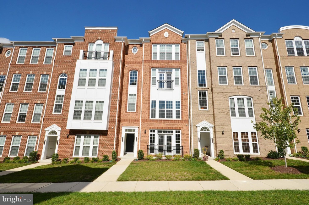 42785 Burrell Square unit 42785, Ashburn, VA 20147 - photo 1