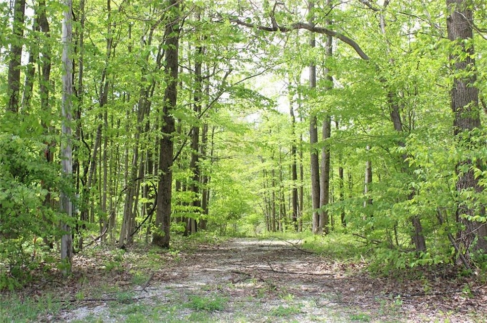 1069 E Pueblo Trail, Greensburg, IN 47240 - photo 1