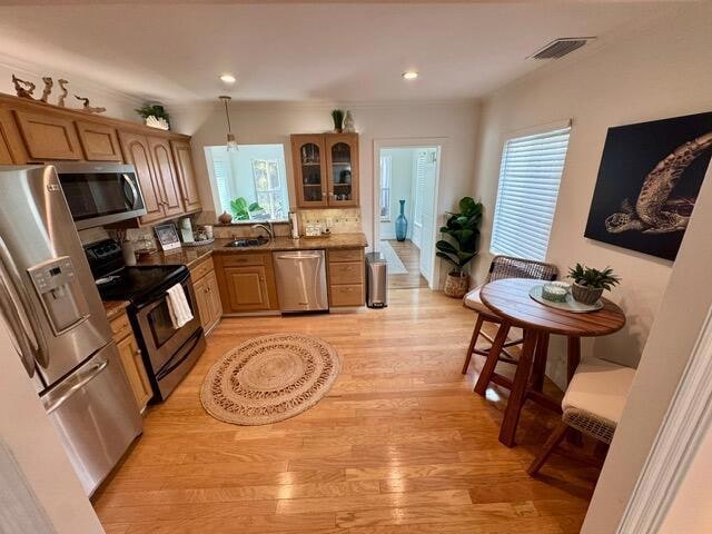 642 N Oak St, Lantana, FL 33462 - photo 1