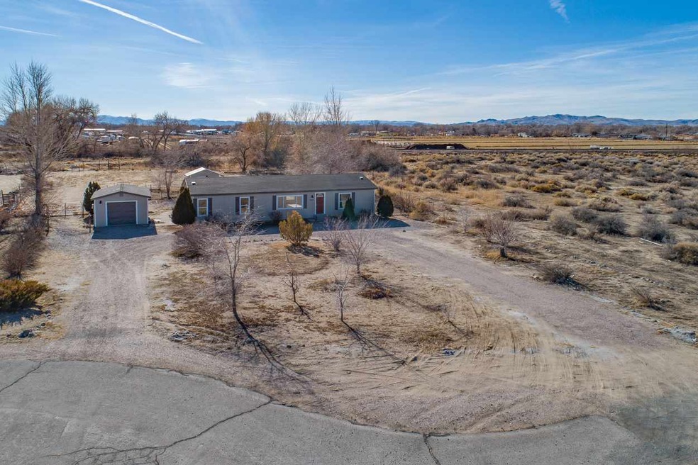 5414 Desert, Fallon, NV 89406 - photo 1