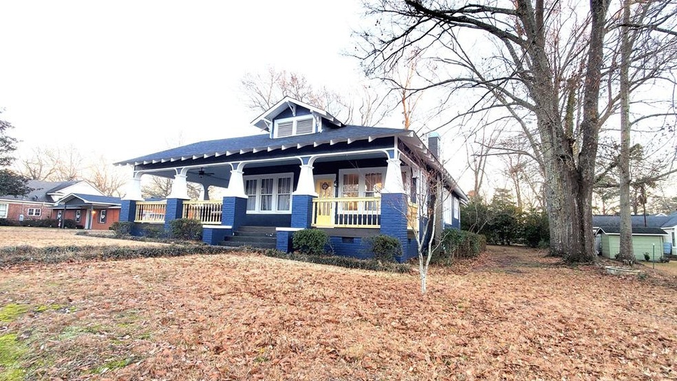 415 Mississippi St, Mc Comb, MS 39648 - photo 1