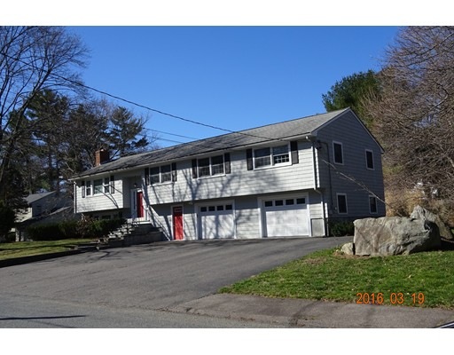 4 Belknap Rd, Medfield, MA 02052 - photo 1