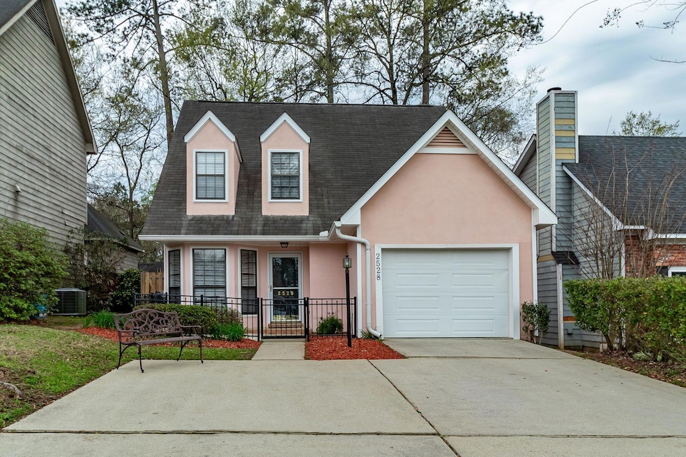1-web-or-mls-2528 COMMONS TRACE (c)-2355