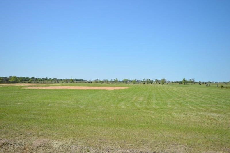 33250 Black Falcon Ct, Waller, TX 77484 - photo 1