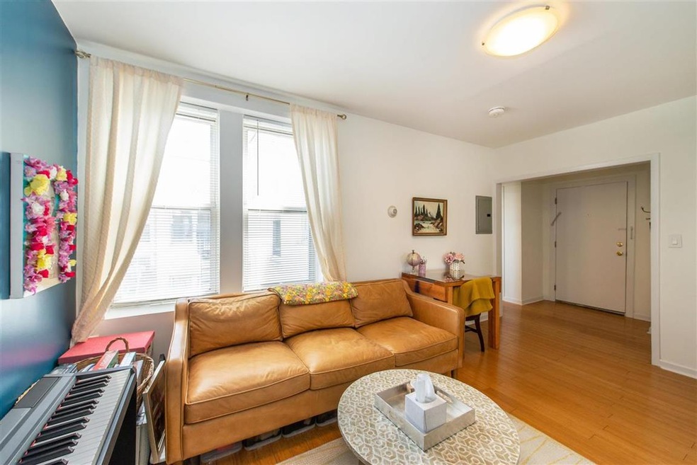 135 van Wagenen Ave unit 4C, Jersey City, NJ 07306 - photo 1