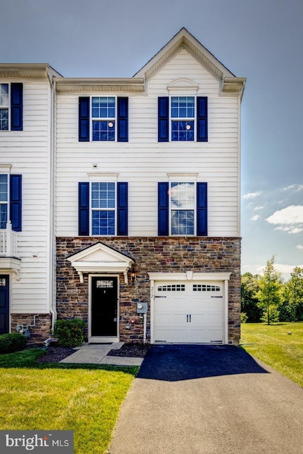 Sold $325,000 • Co-Listing Agent